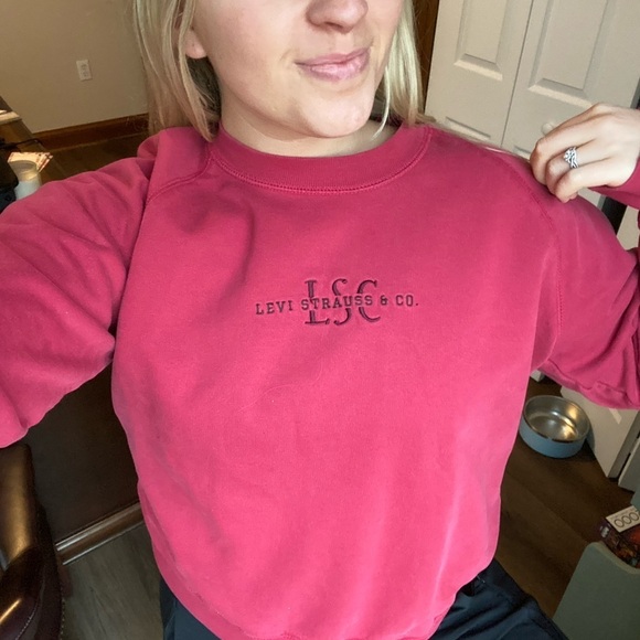 Levi Strauss & CO Y2K VTG Red Crewneck - Picture 1 of 8
